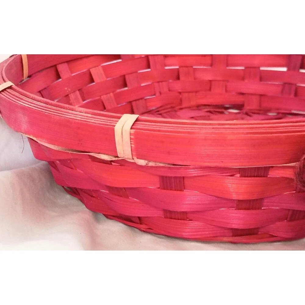 Round Pinkish Red Shallow Basket with Wooden Christmas Trees